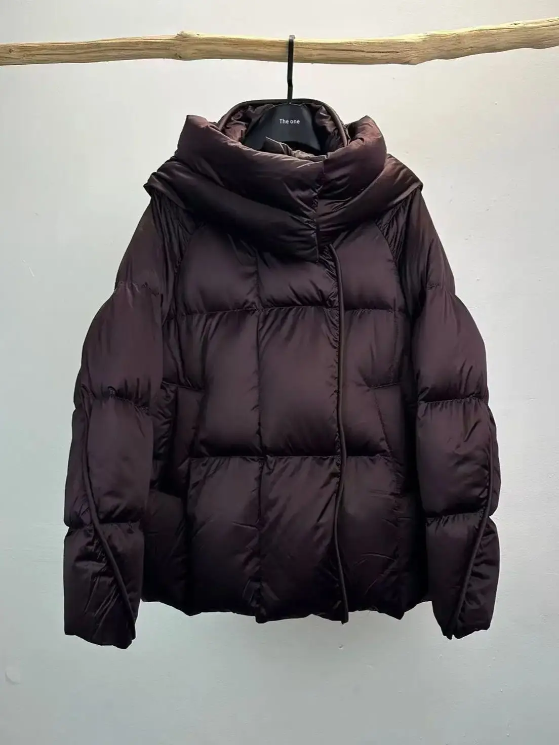 เสื้อแจ็คเก็ตดาวน์มีฮู้ดน้ำหนักเบาทันสมัยสำหรับฤดูหนาว