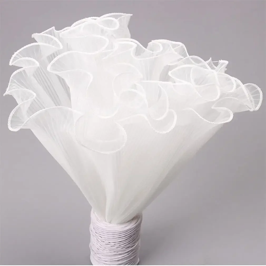 Emballage floral blanc pour bouquets comprenant papier d'emballage en maille décorative, papier d'emballage à bords perlés, maille ondulée froissée