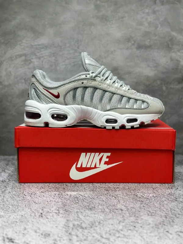 مراجعة شاملة لحذاء Nike Air Max Tailwind 4 للرجال: الأداء، التصميم، والقيمة الحقيقية في 2025