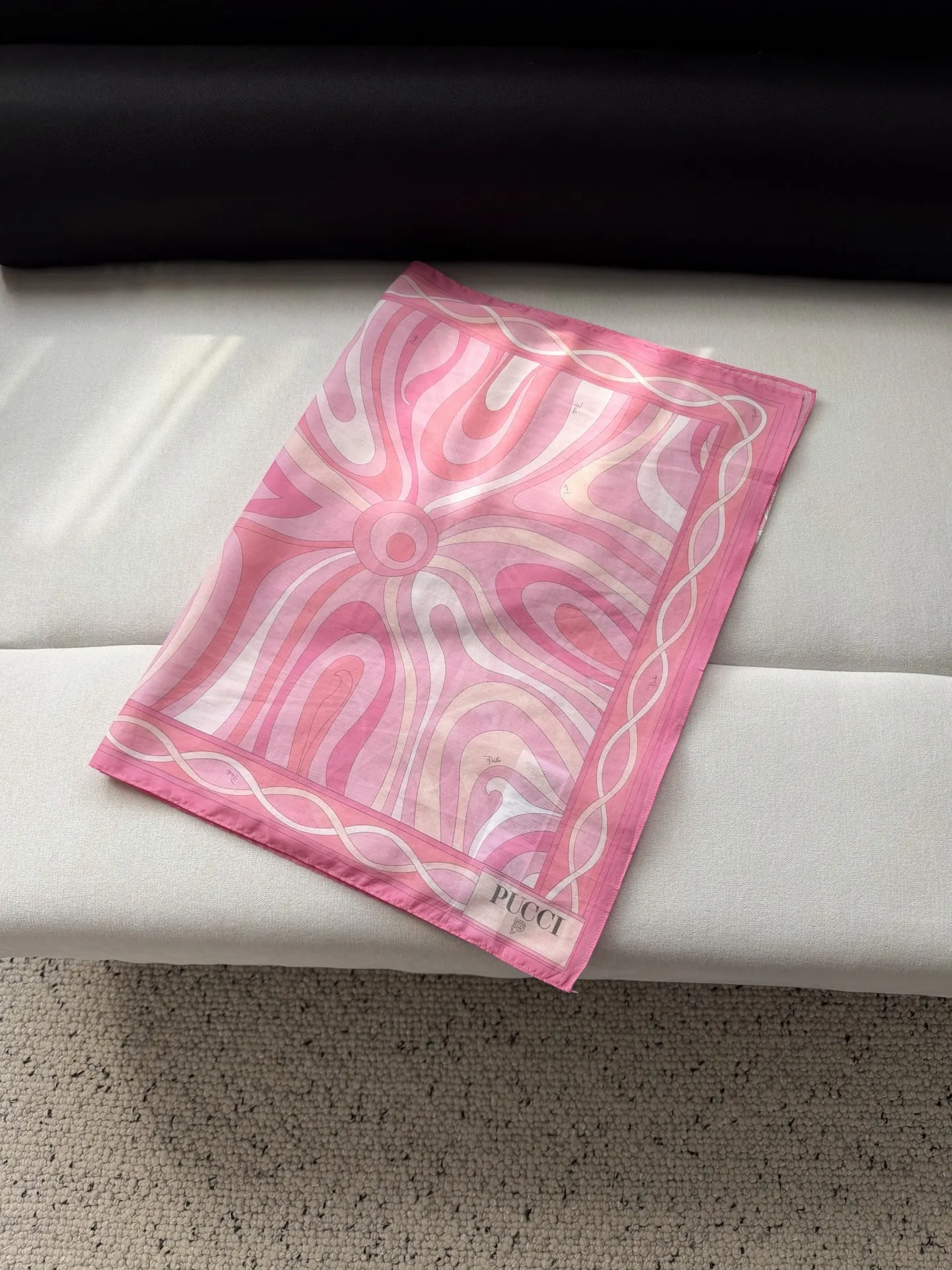

Puc Vintage Pink Swirl Print Silk Scarf Women Satin Square Headscarf Lightweight Neck Wrap Bandana for Vacation Cotton Sexy Chic