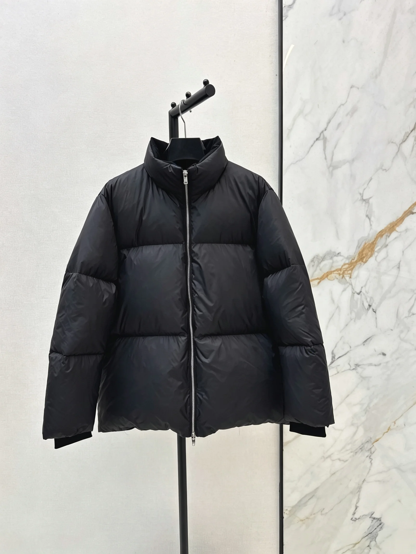 2026 Women Winter Simple Stand Collar Loose Short Puffer Jacket ZX5708