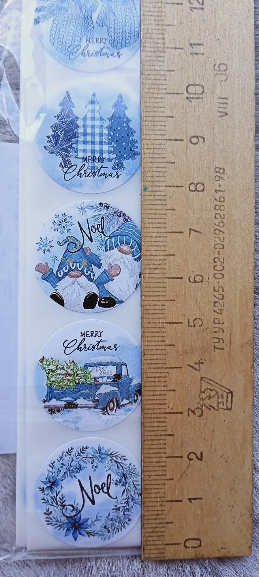 100-500pcs Blue Christmas Snowman Sticker Stickers Party Christmas Gift Wrapping Label Scrapbook Rewards Stationery Stickers photo review