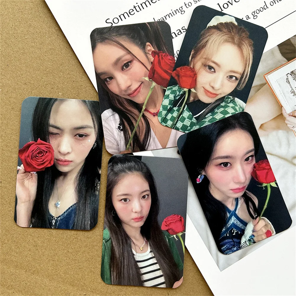 Kpop ITZY CHESHIRE cartoline Album New Lomo Cards Super Arena Photo Print Cards For Fans Collection Gift RYUJIN YUNA CHAERYEONG