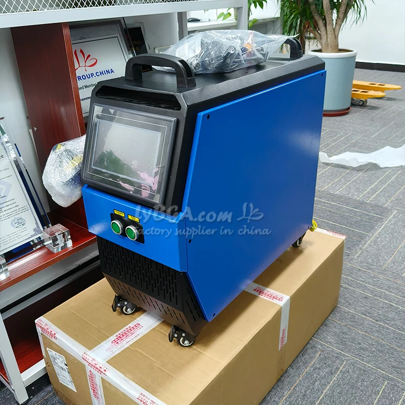 Pulsed Laser Cleaning Machine 1500W 2000W 3000W Rust Removal Non-Contact Laser Cleaning Machine For Rust Removal Water Cooling