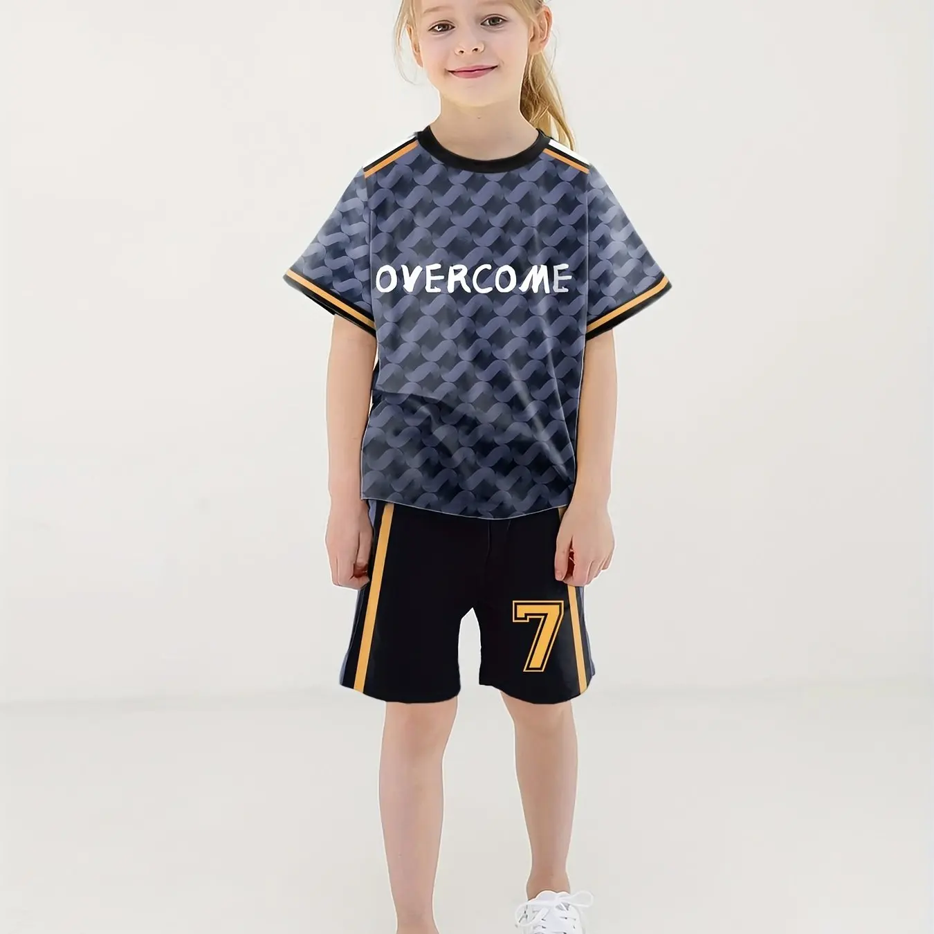 2024 New Kids dwuczęściowy zestaw z krótkim rękawem modny oddychający Top Boy Girl szybkoschnące spodnie Jersey Game Casual sport Style