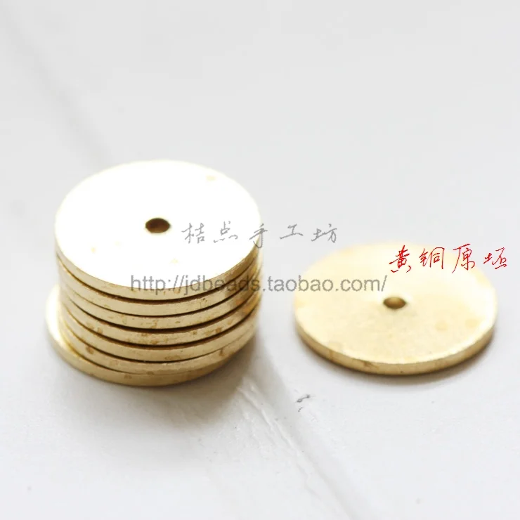 

DIY Supply-20 Pieces Raw Brass Center Hole Round Disc Spacer - 14mm (1871CX-S-136)