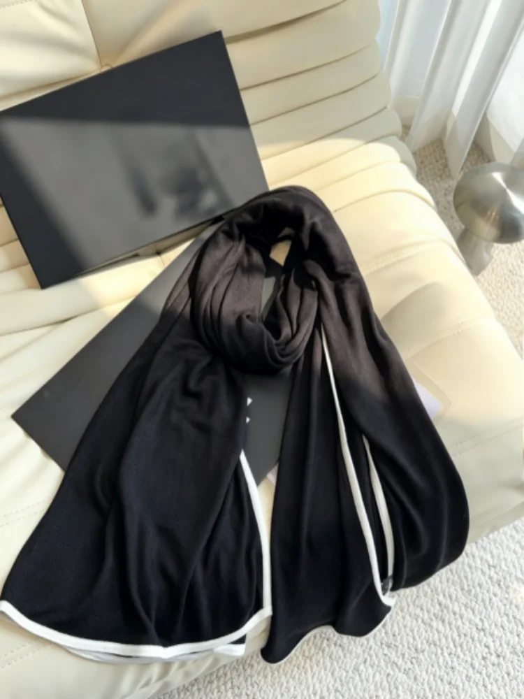 New Women's Letter Print 70% Cashmere 30% Silk Fabric Fashionable And Versatile Scarf