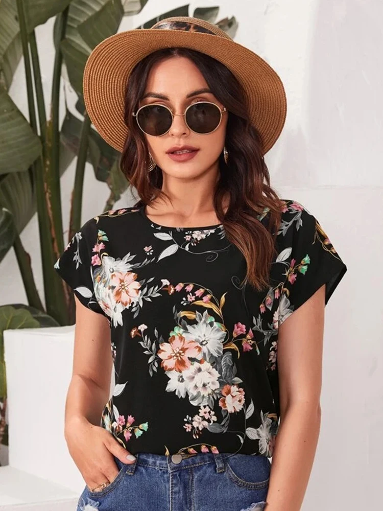 Women\'s Summer Fashion Casual Floral Print Round Neck Sleeved Short Sleeved Holiday Style Shirt