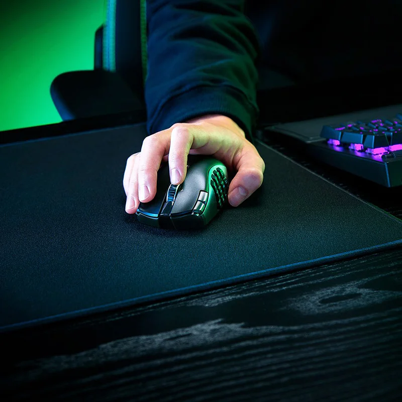 Mouse para jogos MMO sem fio ergonômico Razer Naga V2 HyperSpeed com 19 botões programáveis - sem fio (2,4 GHz) e Bluetooth