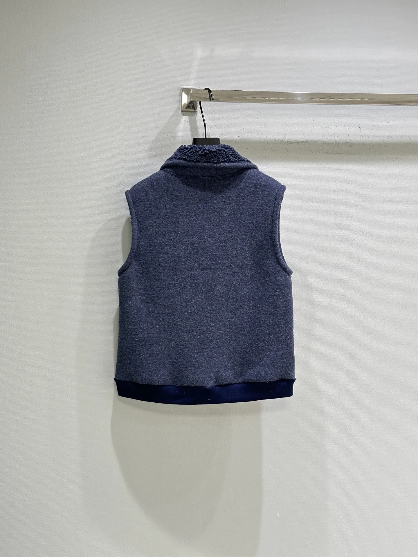 

New Women's Fashion Dark Blue Stitching Design Zipper Lamb Wool Waistcoat