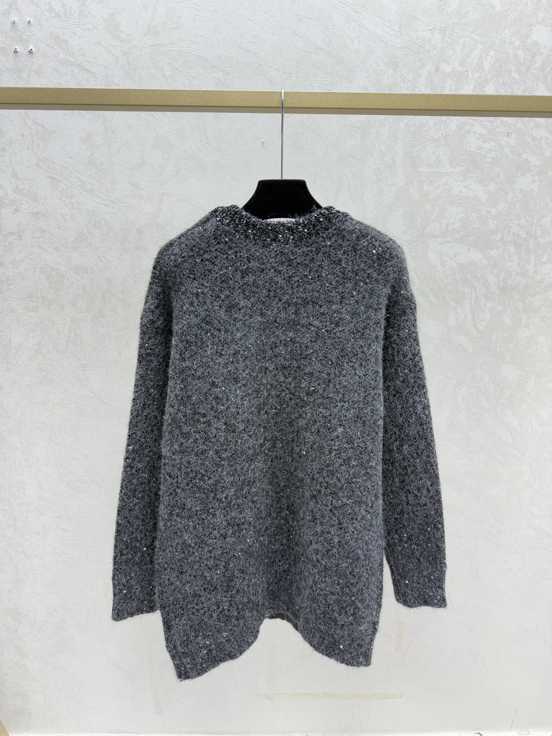 

25 autumn/winter new round neck knitted sweater for women, fashionable and casual loose long sleeved sweater