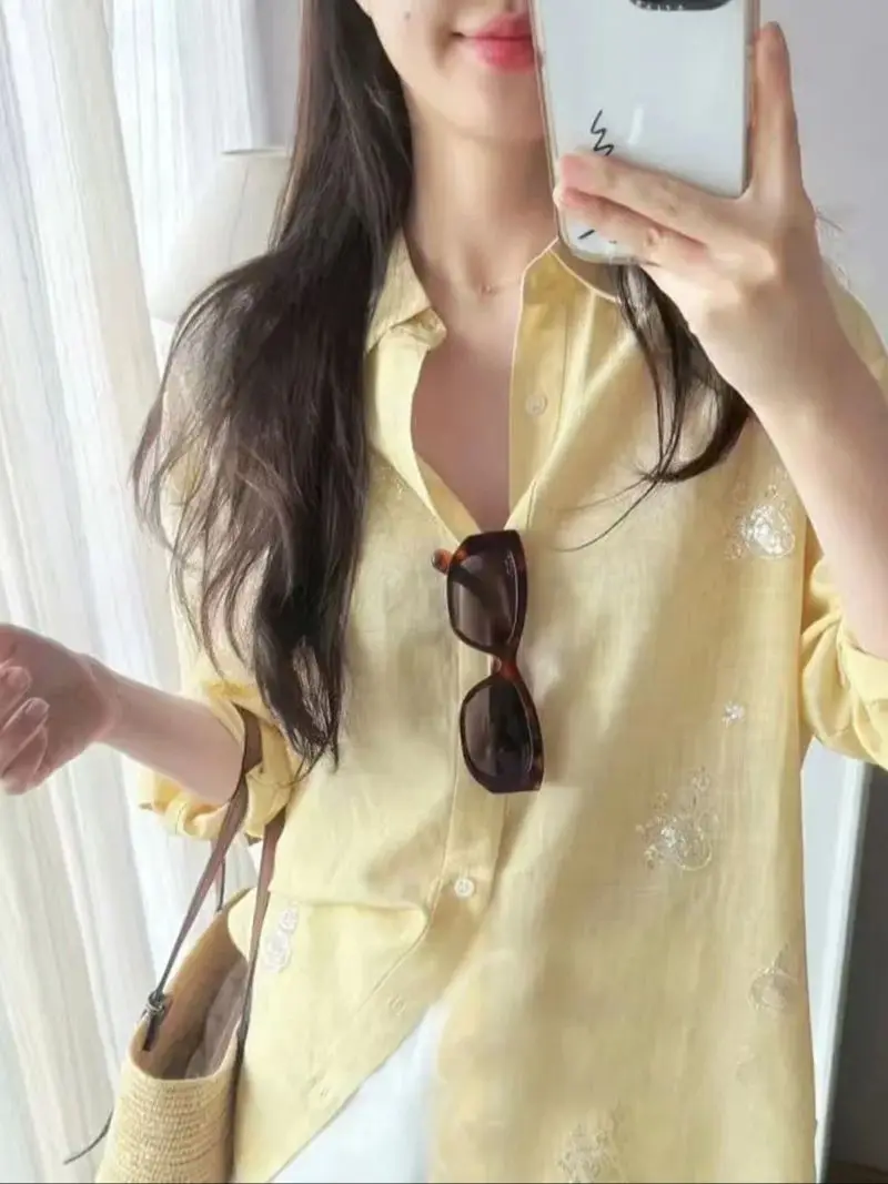 

Изысканная льняная рубашка премиум-класса с вышивкой в виде тыквы и бисером