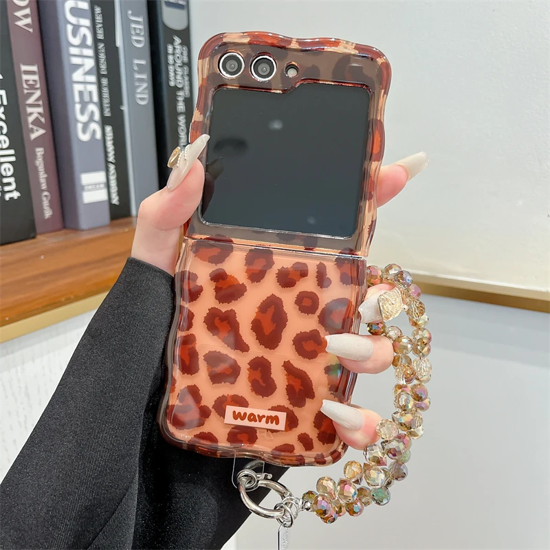 

Amber leopard bracelet for Samsung Z Flip 3 4 5 6 Foldable phone case New smooth tide Twist bezel fall protection case