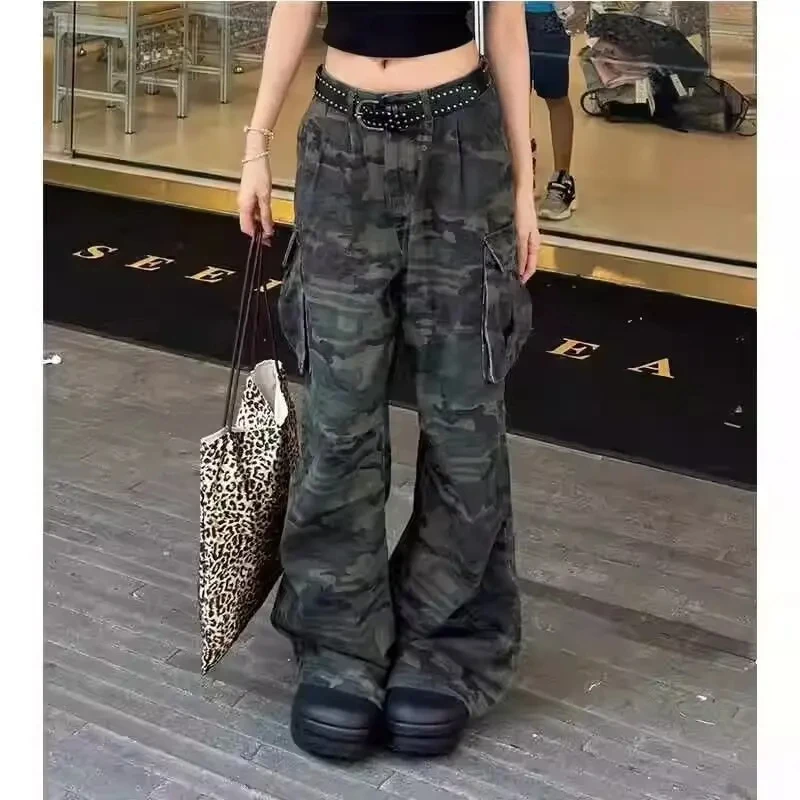 2026 American Streetwear Camo Cargo Jeans Women Vintage Y2K Hot Girl Multi Pocket Loose Slim Wide Leg Denim Long Trousers