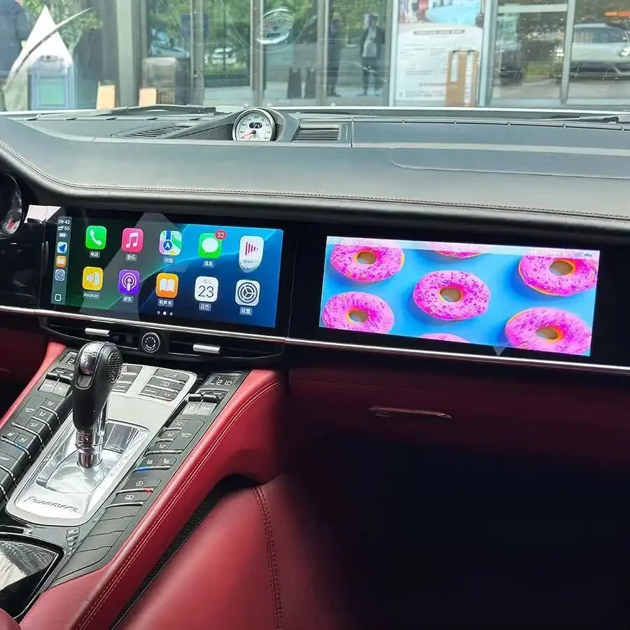 CarPlay do Porsche Panamera 970 – ulepszony, interaktywny system z podwójnym ekranem: 12,3-calowy + 10,25-calowy, multimedialny odtwarzacz wideo z systemem Android. — 2