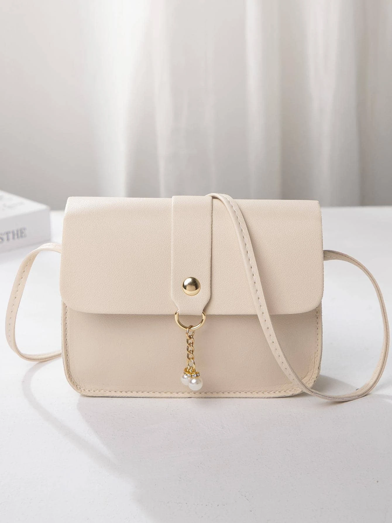 Mini White Fashionable Faux Pearl Detail Flap Square Shoulder Bag With Adjustable Strap Hasp leather bag Trendy Minimalist