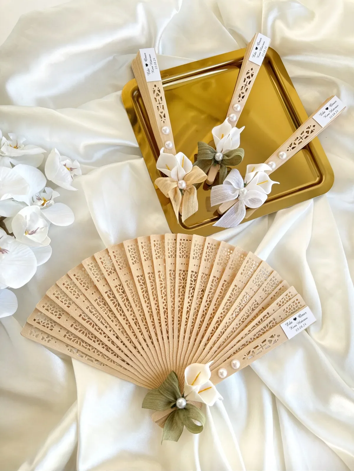 

Customizable Personized Wooden Fan Wedding Favors Gifts Sandalwood Hand Wood Folding Fan Wedding Gift For Guests,wedding favor