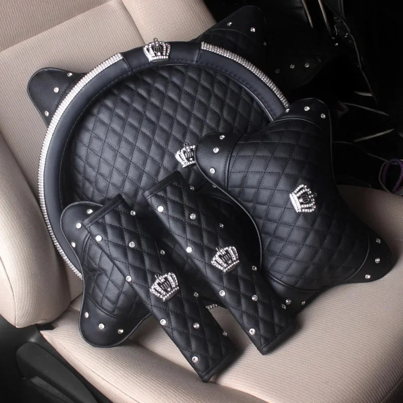 Uniwersalny pokrowiec na kierownicę ze skóry PU Bling Rhinestone Crystal Car Interior Decro z kryształową koroną Akcesoria Czarny — zdjęcie 2