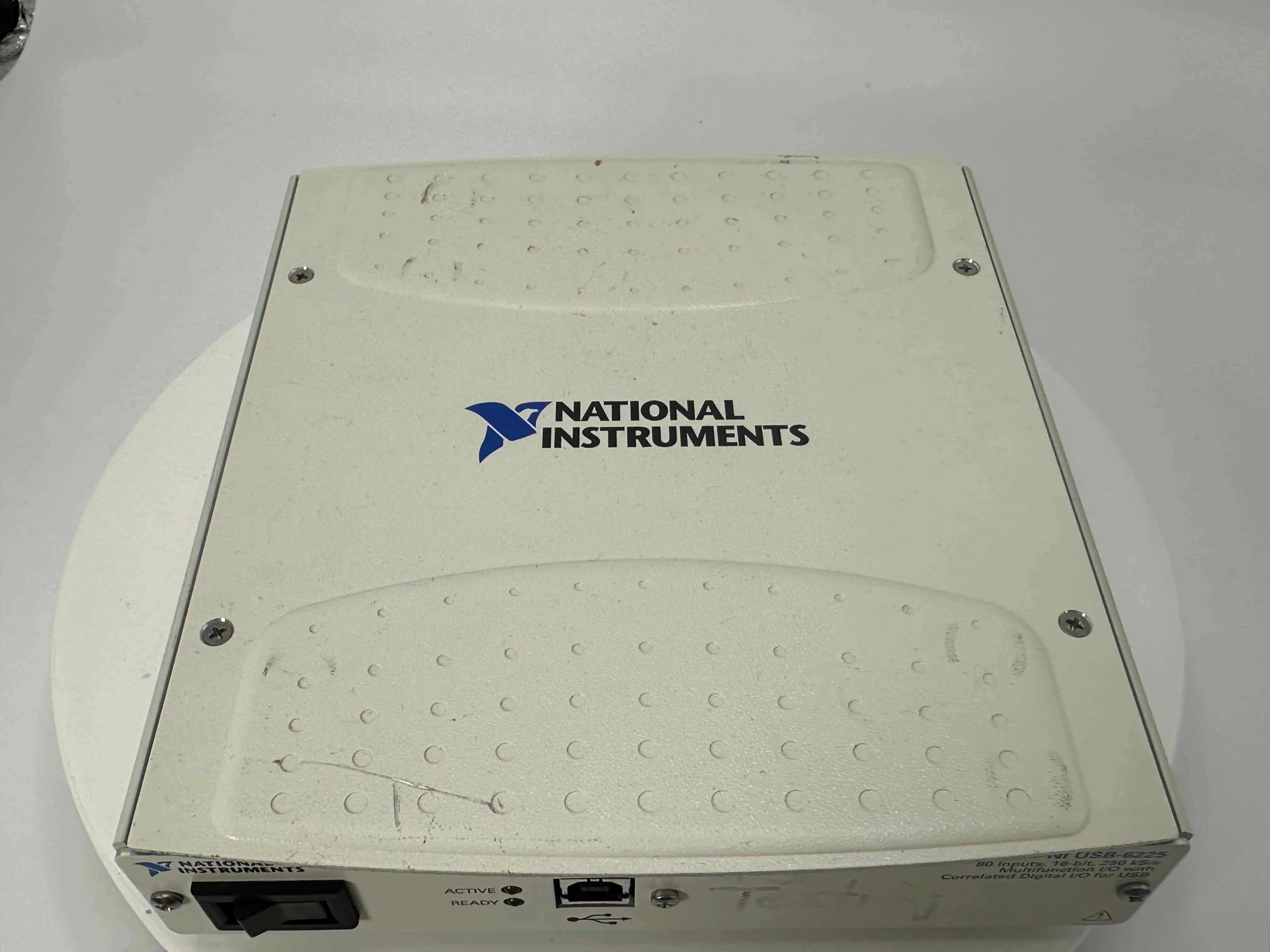 National Instruments NI USB-6225 data acquisition card