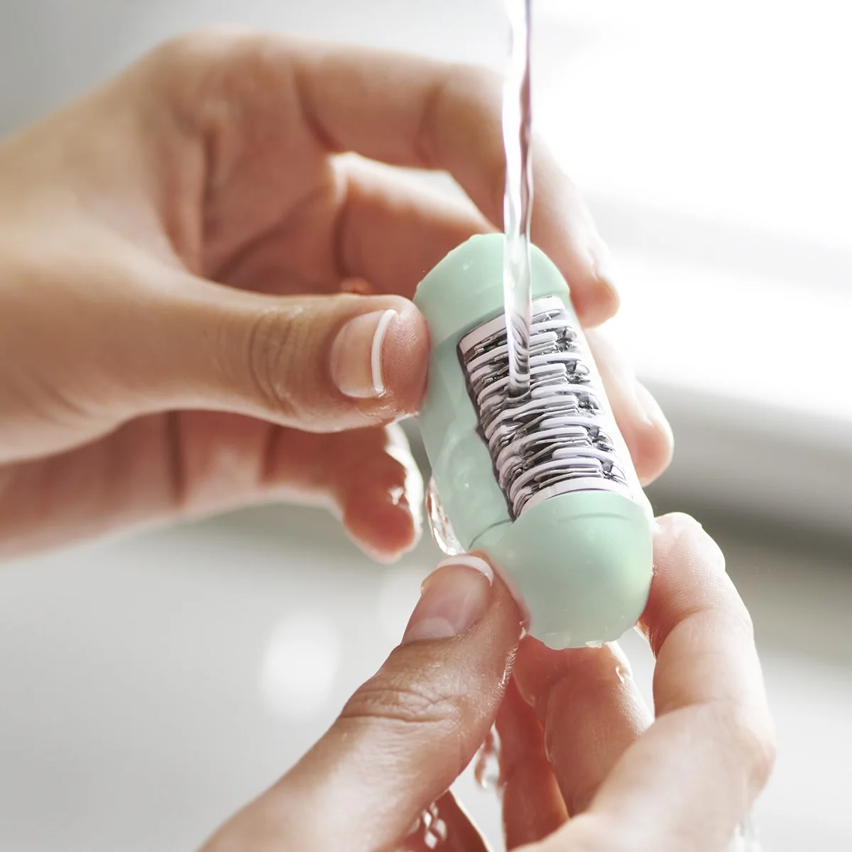 جهاز إزالة الشعر من Philips-Satinelle لإزالة الشعر ، جهاز إزالة الشعر ، الجير الأبيض الأخضر ، Bre224 ، 00