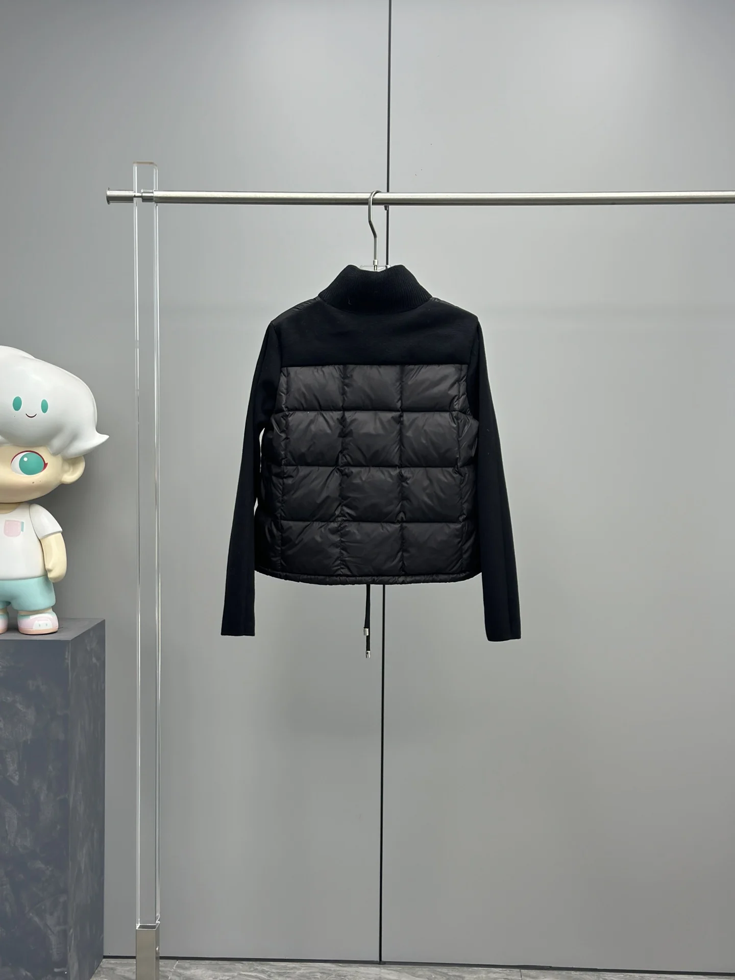 

New Winter Women's Down Jacket Stand Up Collar Spliced Knitted Down Doll Style High Quality 2025 Female Coat XUAN005-M1380