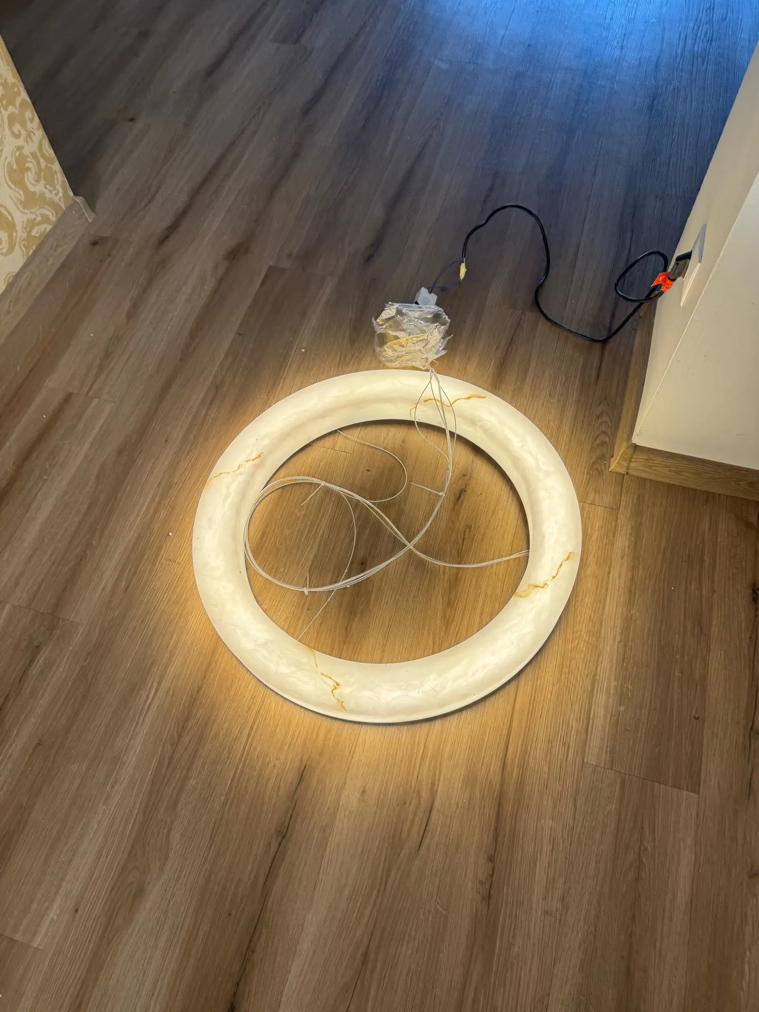 20" Natural Marble Wheel Chandelier