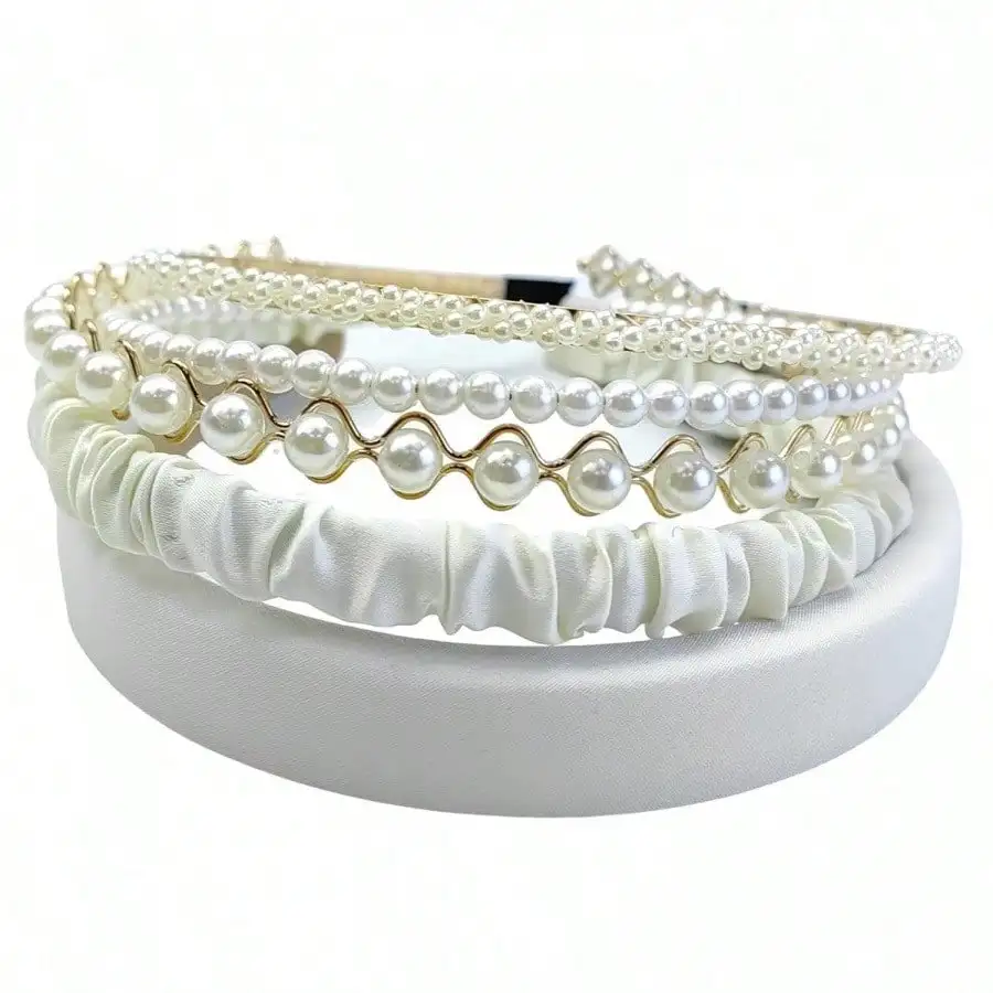 

The new ultra-elegant headband is perfect for daily wear and enhances your overall look with its high crown design. It's a must-