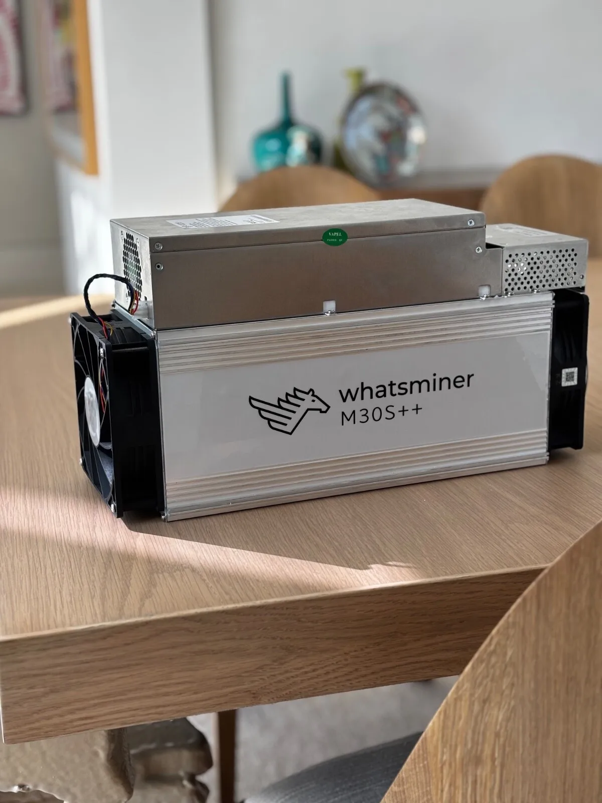 

биткойн-майнер Whatsminer m30++. Совершенно новый - никогда не завернуется.
