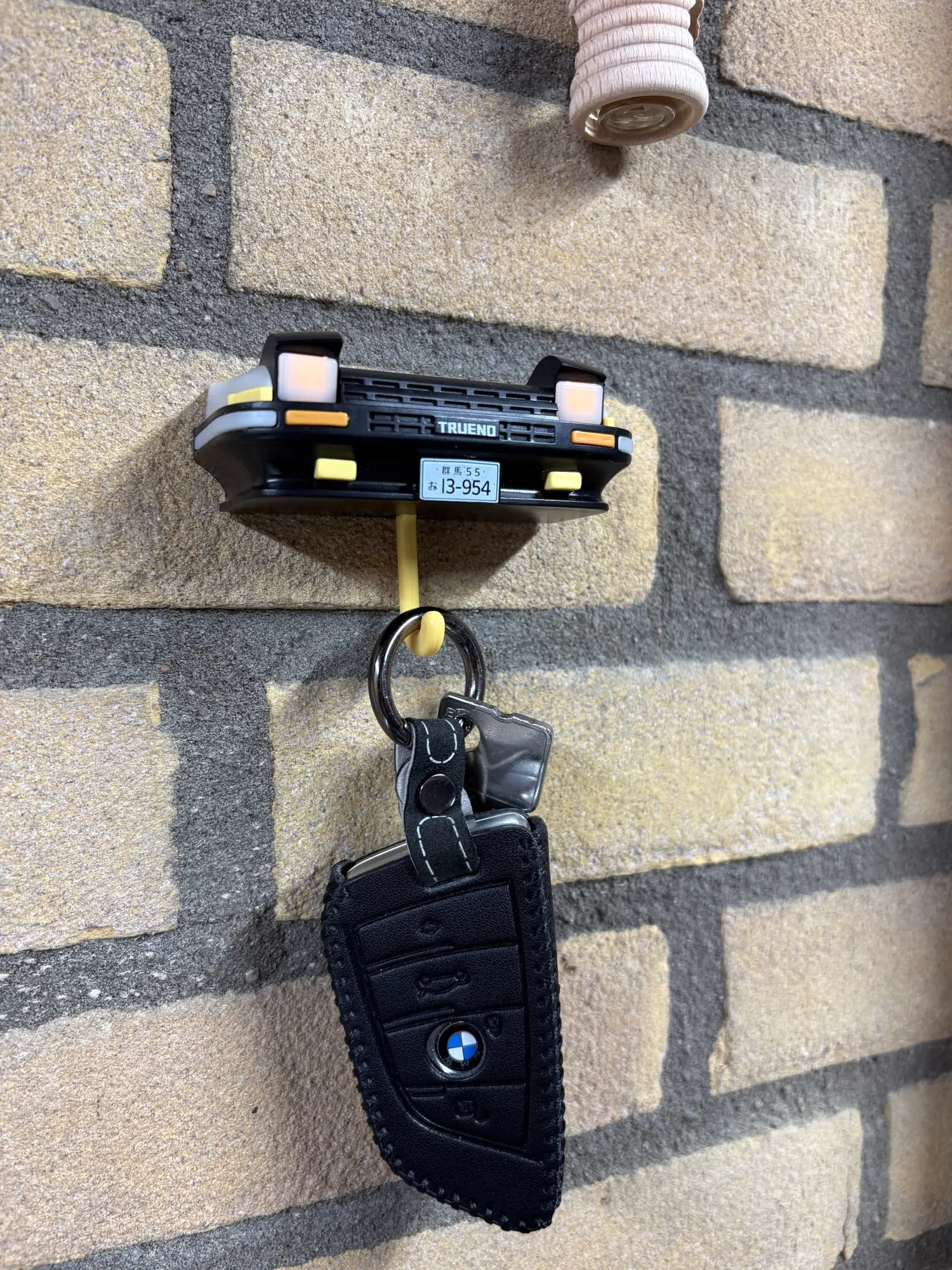 Classic Car Headlight Key Holder photo review