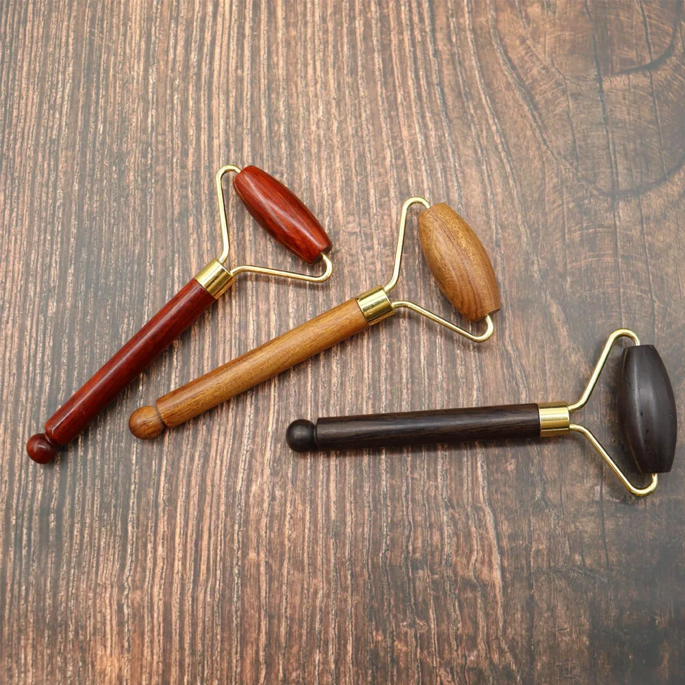 제비꽃 손잡이가 있는 수제 나무 마사지 롤러, 얼굴 관리 도구, 장인 마사지 액세서리