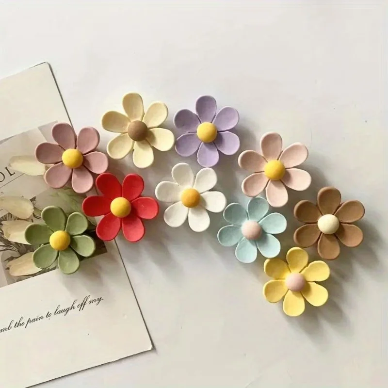 10 Pieces of Five-Petal Resin Fridge Magnets, Home Decoration Magnets, Gifts, Random Home Decoration, Kitchen Decoration
