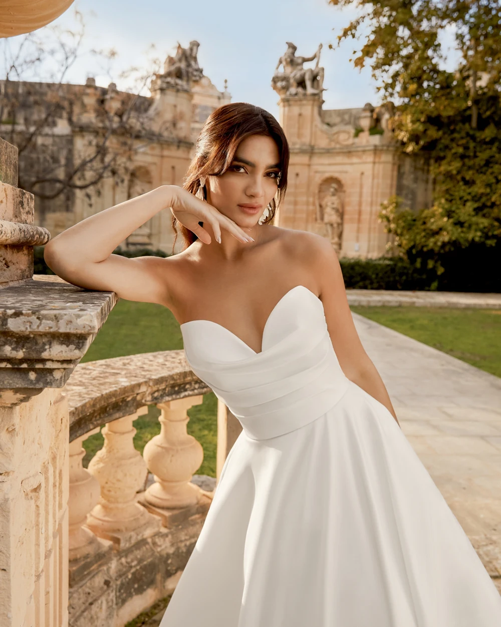 Msikoods Satin Plus Size Wedding Dress 2025 Customized Women Off Shoulder Pearls Flower Slit Large Size Bridal Dress Elegant