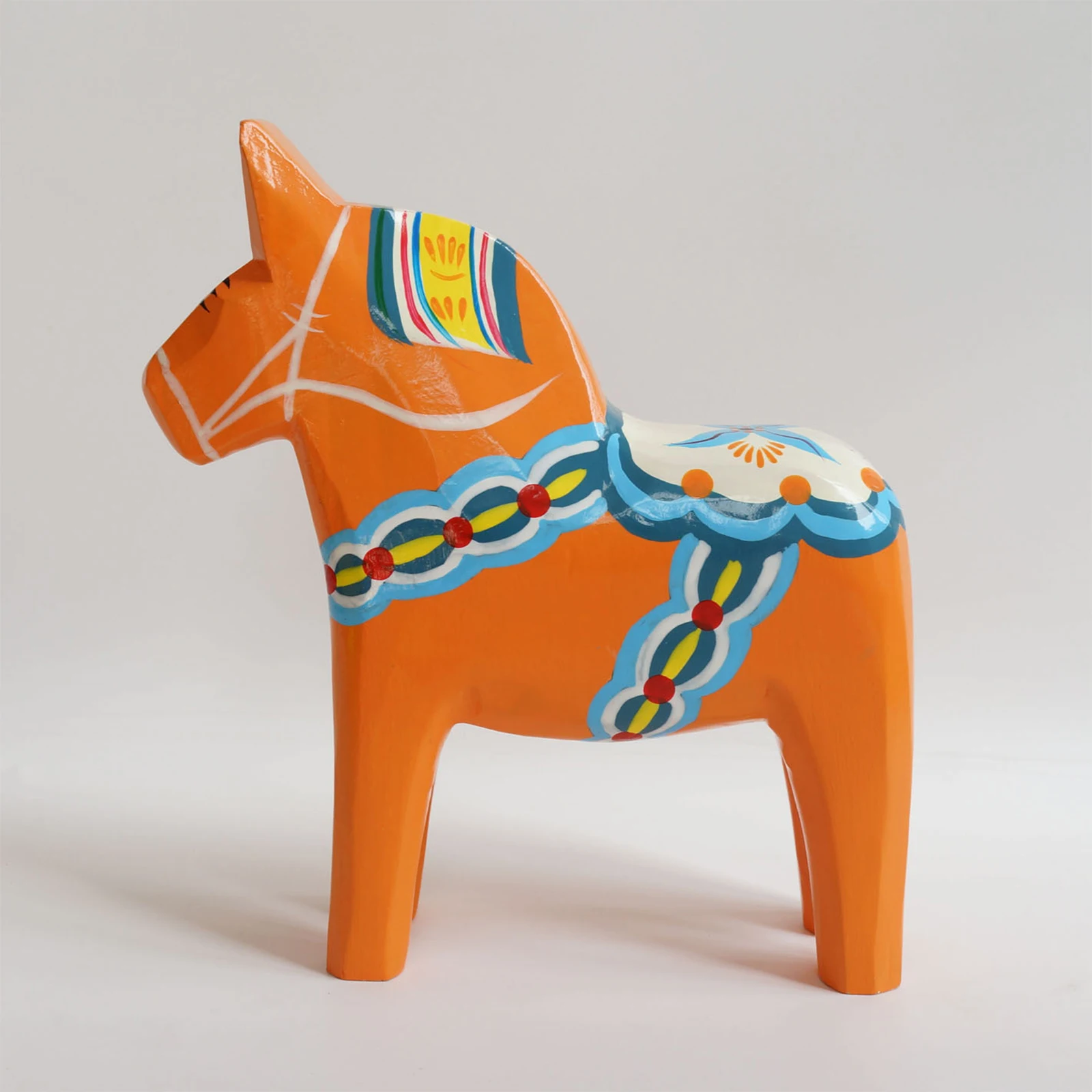 Swedish Dala Horse Nordic Traditional Collection Souvenir Statue Sculpture for Living Room Bookshelf Entrance Bedroom Decoration