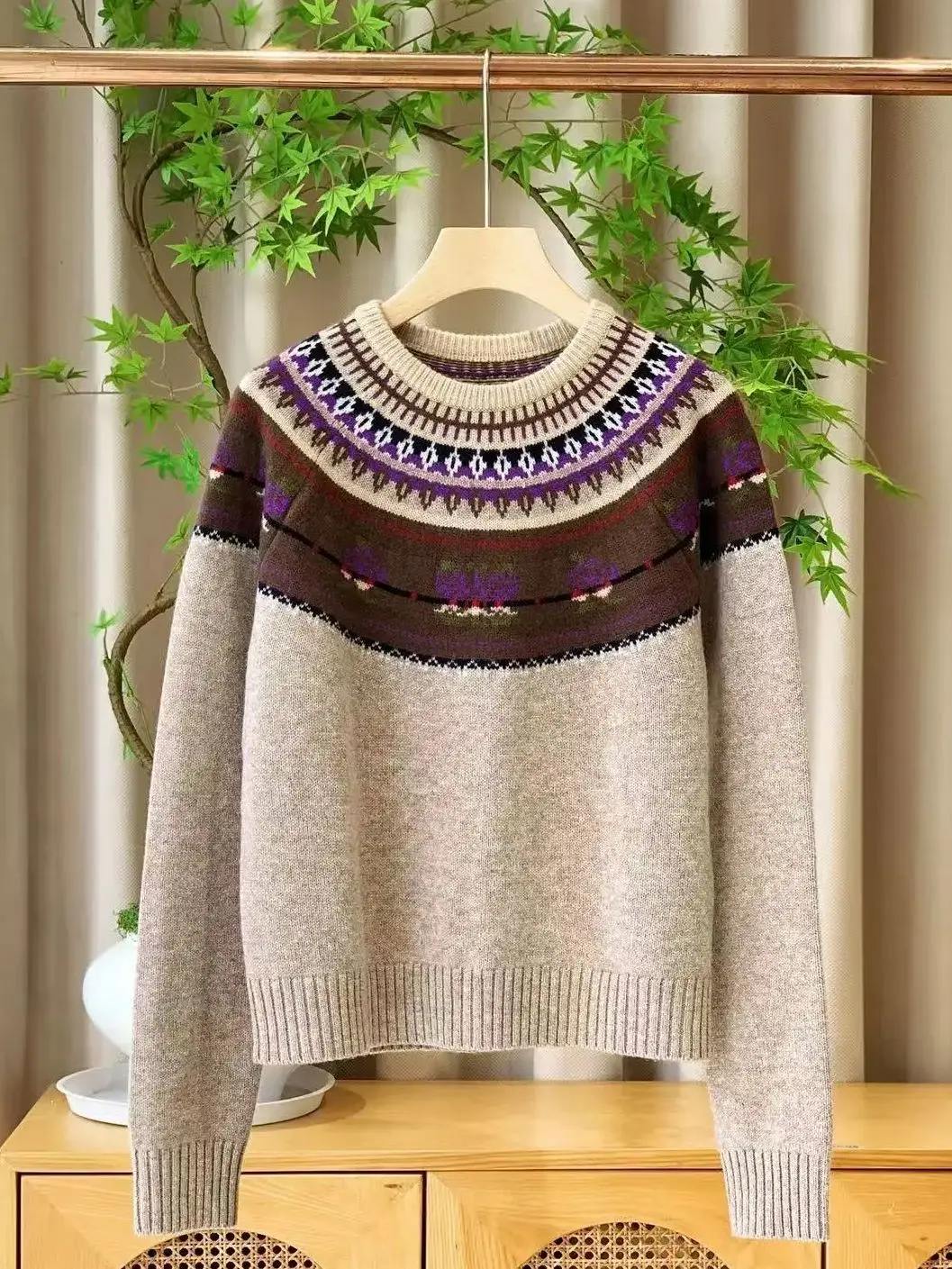 

Winter women's retro nordic style jacquard cashmere-wool sweater