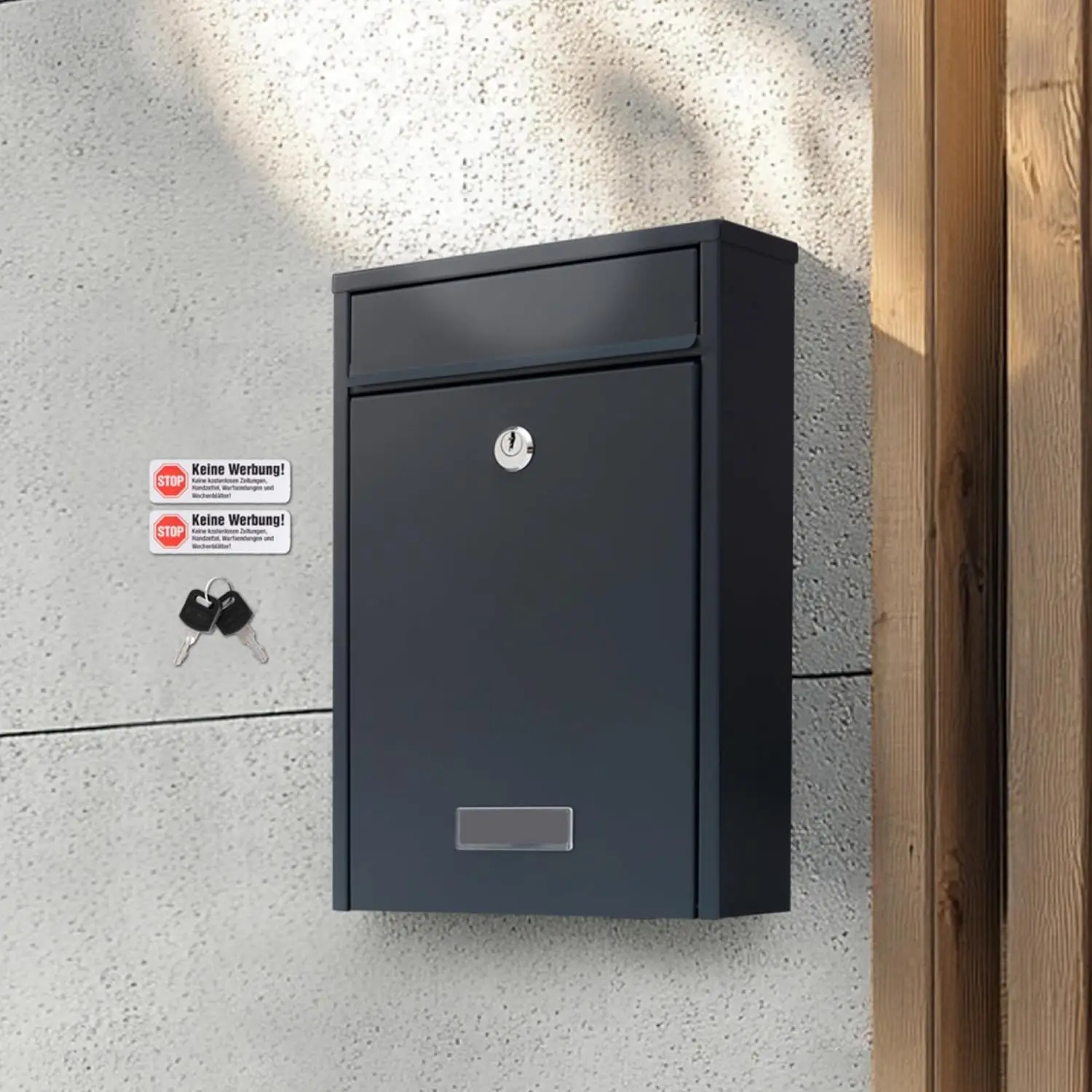 Wandbriefkasten Anthrazit mit Schloss, Wetterfester Metall Briefkasten für DIN B5, Hausbriefkasten mit Sichtfenster, Postkasten für Wandmontage, 2 Schlüssel