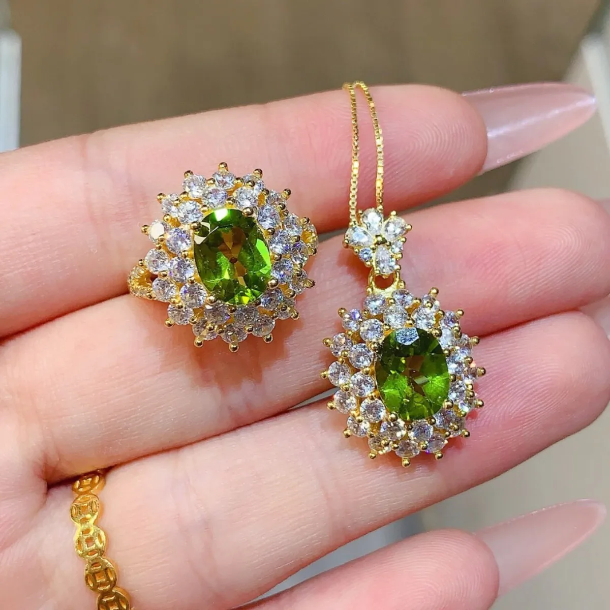 

KJJEAXCMY Girls' Jewelry 9x7mm Pure Natural Olivine Luxury Necklace Pendant Ring Set 925 Pure Silver Plated 18K Gold Clearance