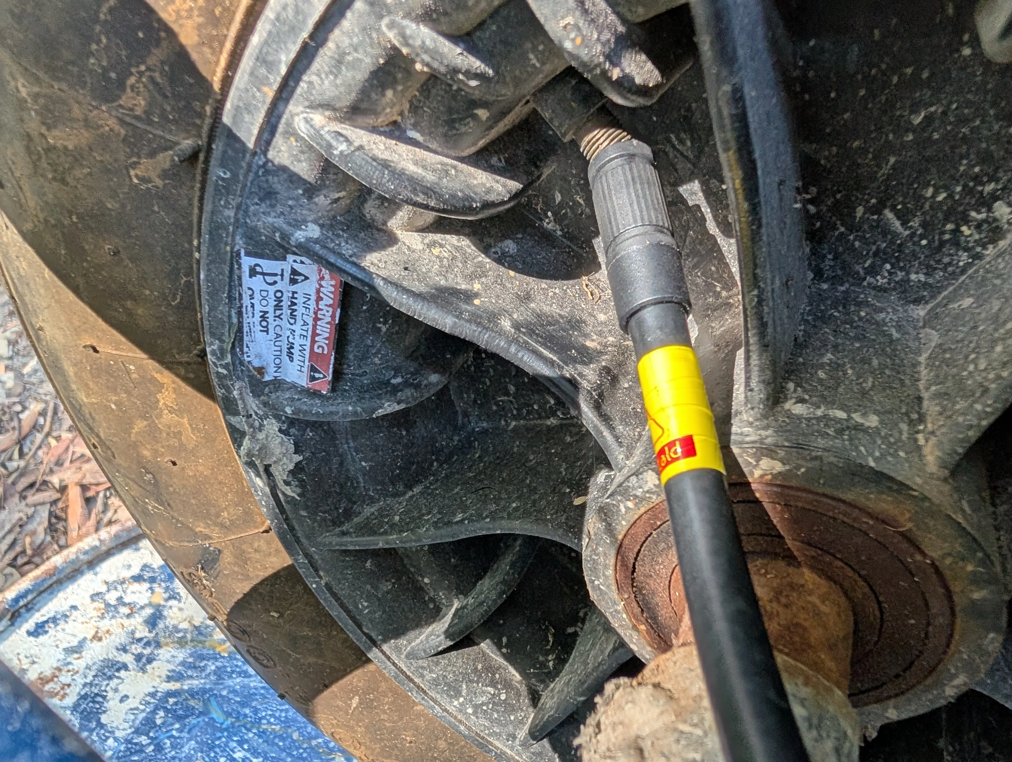 VanVolt AirGo™ Cordless Digital Tyre Inflator - Portable 150 PSI Air Pump photo review