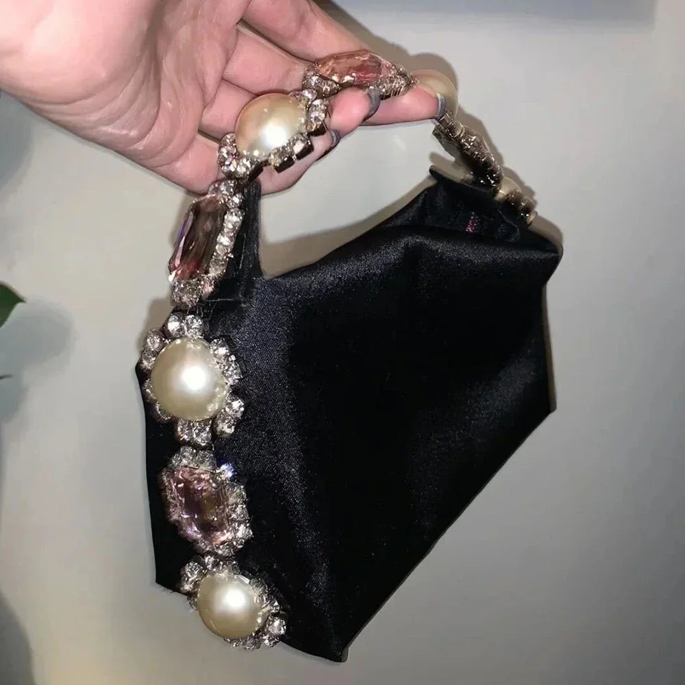 Diamenty Feather torebki damskie luksusowe perły Party torby wieczorowe dla kobiet 2023 projektant Satin Square Clutch torebki ślubne Tote — zdjęcie 2