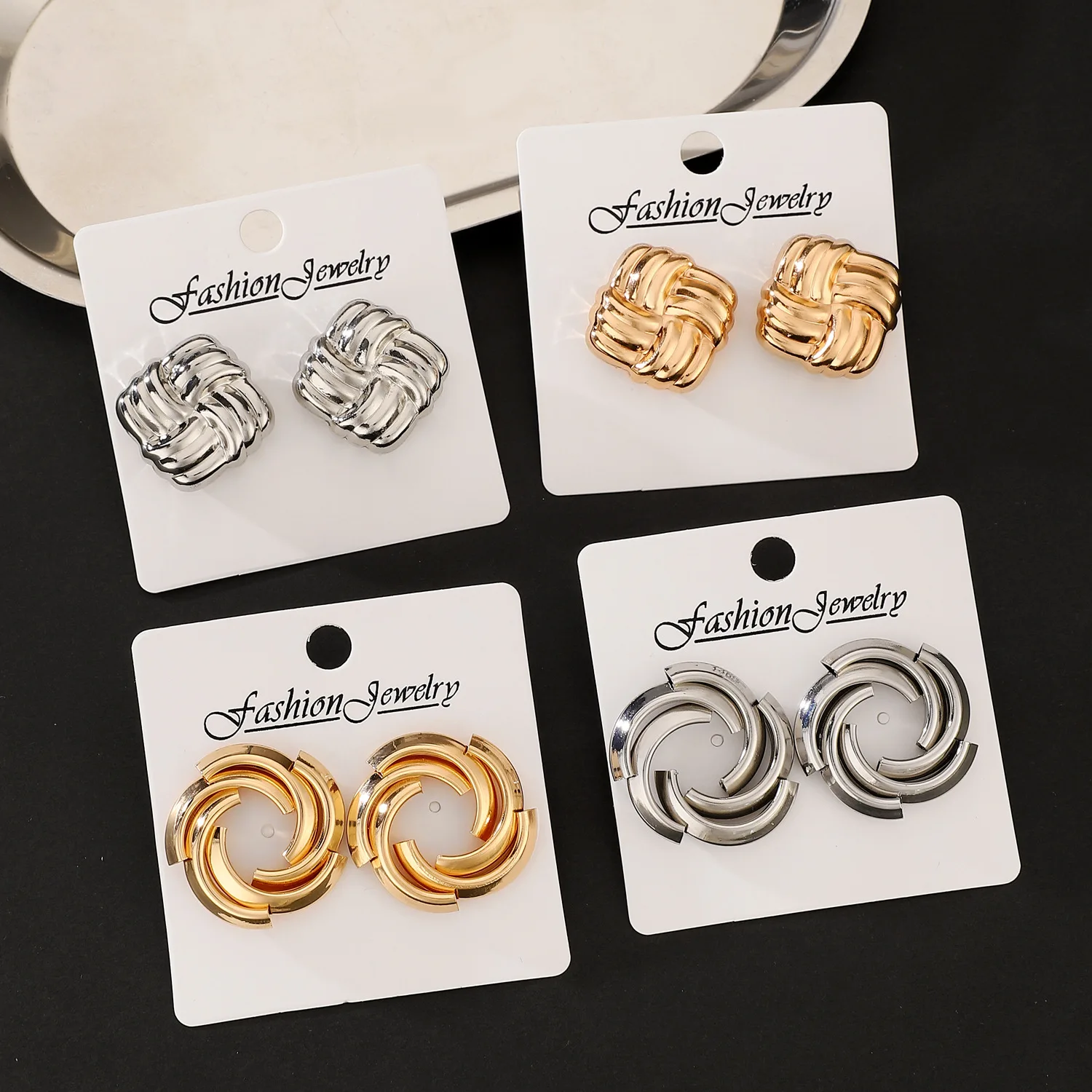 European And American High-End Circle Geometric Twisted Twist Earrings Love Earrings Cross-Border Fashion Personality Earrings