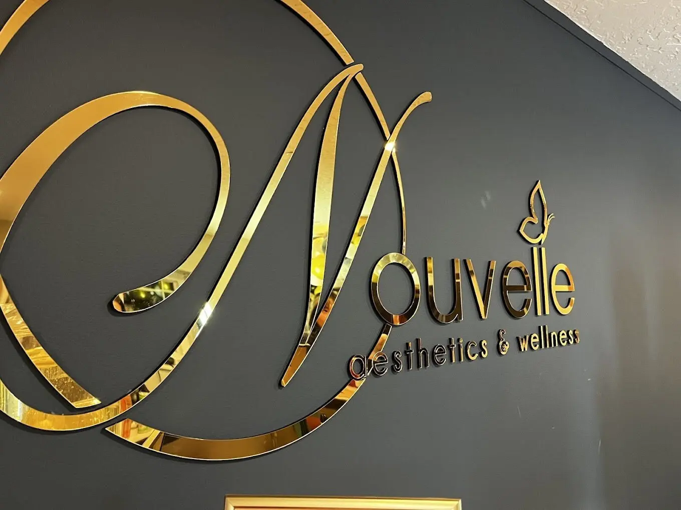 Custom 3D Acrylic Mirror Business Logo Sign Office Beauty Salon Studio Sign 3D Business Logo Laser Cut Aesthetic Business Sign