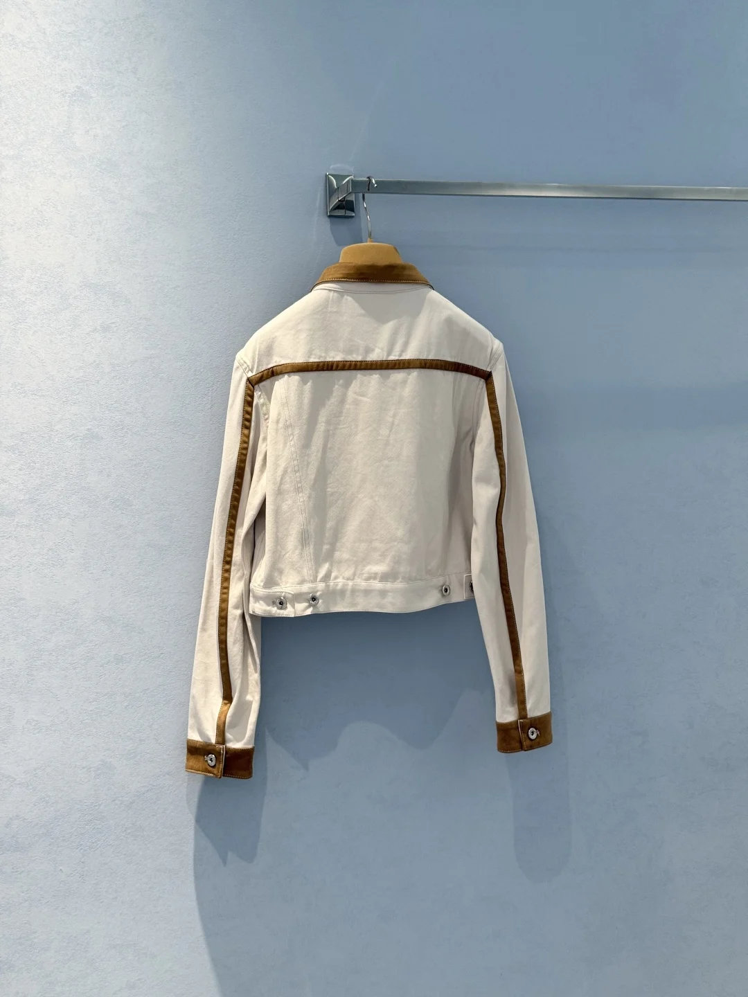 

25 New Lapel Color Blocking Double Pocket Single Breasted Comfortable Casual High Texture Ladies Denim Cropped Top