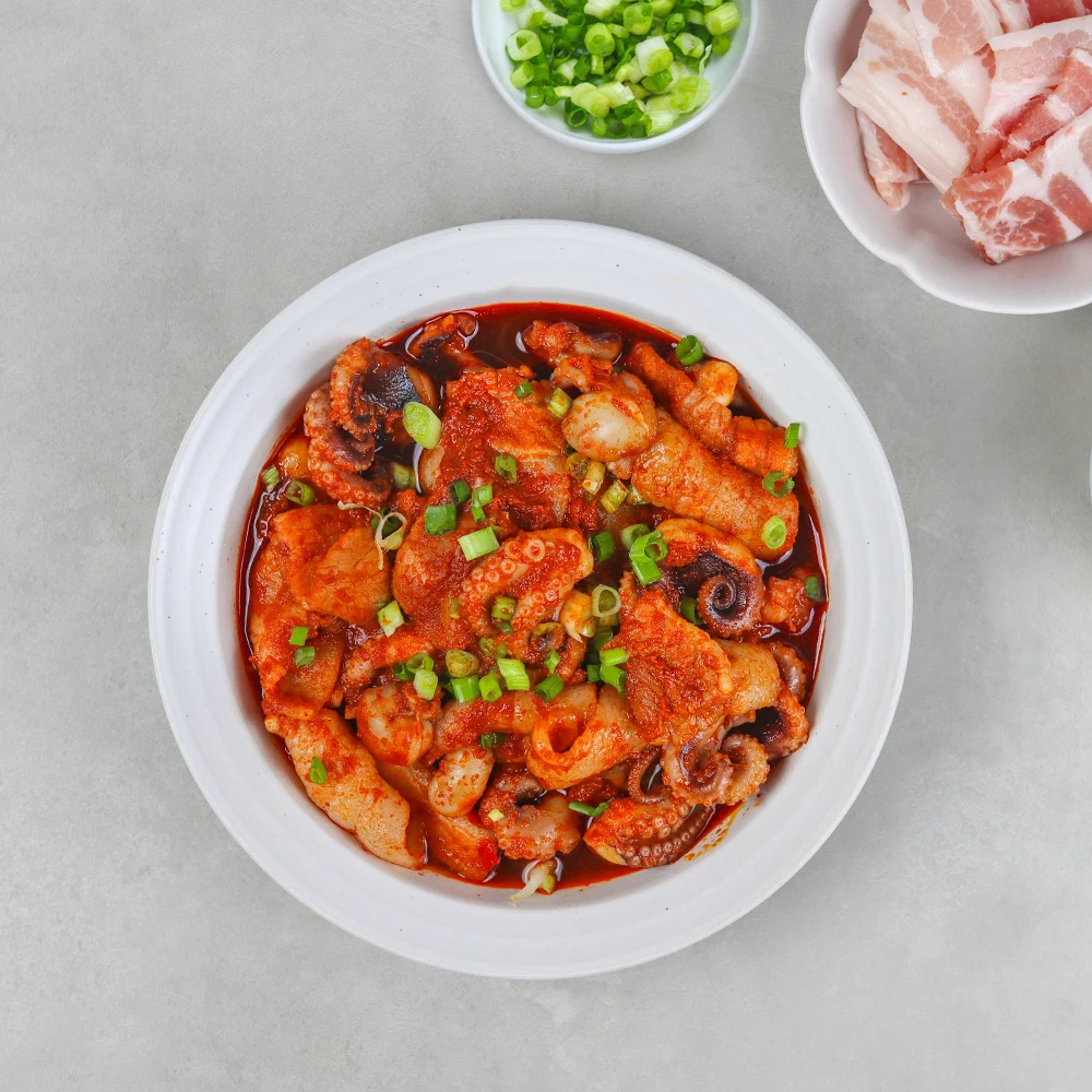 [쭈꾸미도사] 매콤한 쭈꾸미 삼겹살 양념 볶음 320g