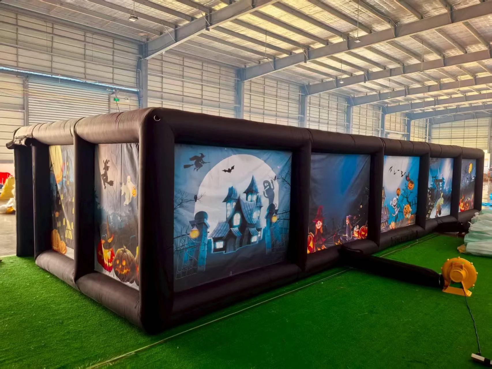 Inflatable Maze Halloween Haunted House, Outdoor Inflatable Labyrinth Maze Game, Spooky Theme with Pumpkins/Bats/Ghosts, Blower
