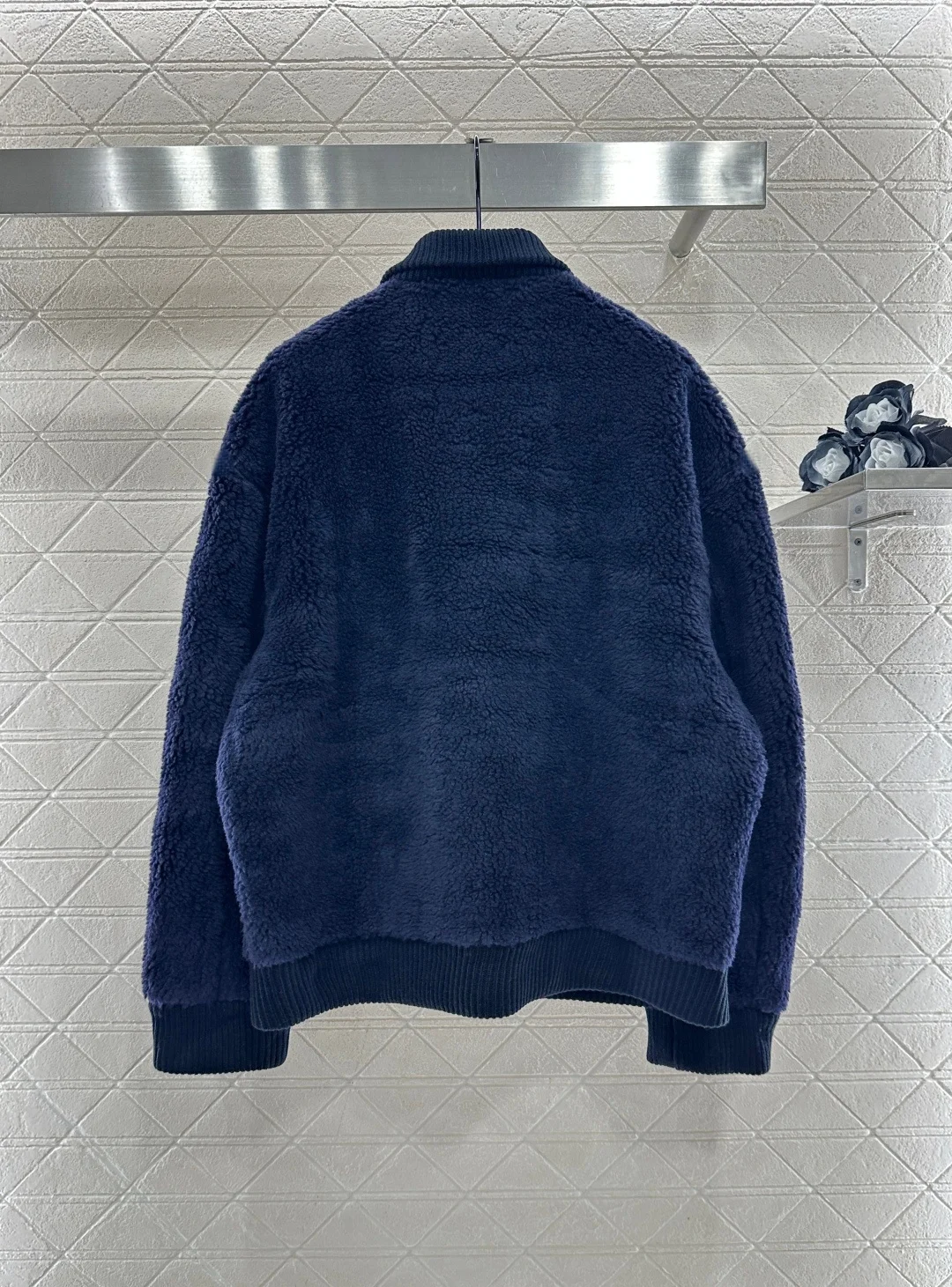 

New Slim Fit Women's Teddy Double-Sided Plush Jacket with Lapel Collar 2025 Autumn/Winter Fashion