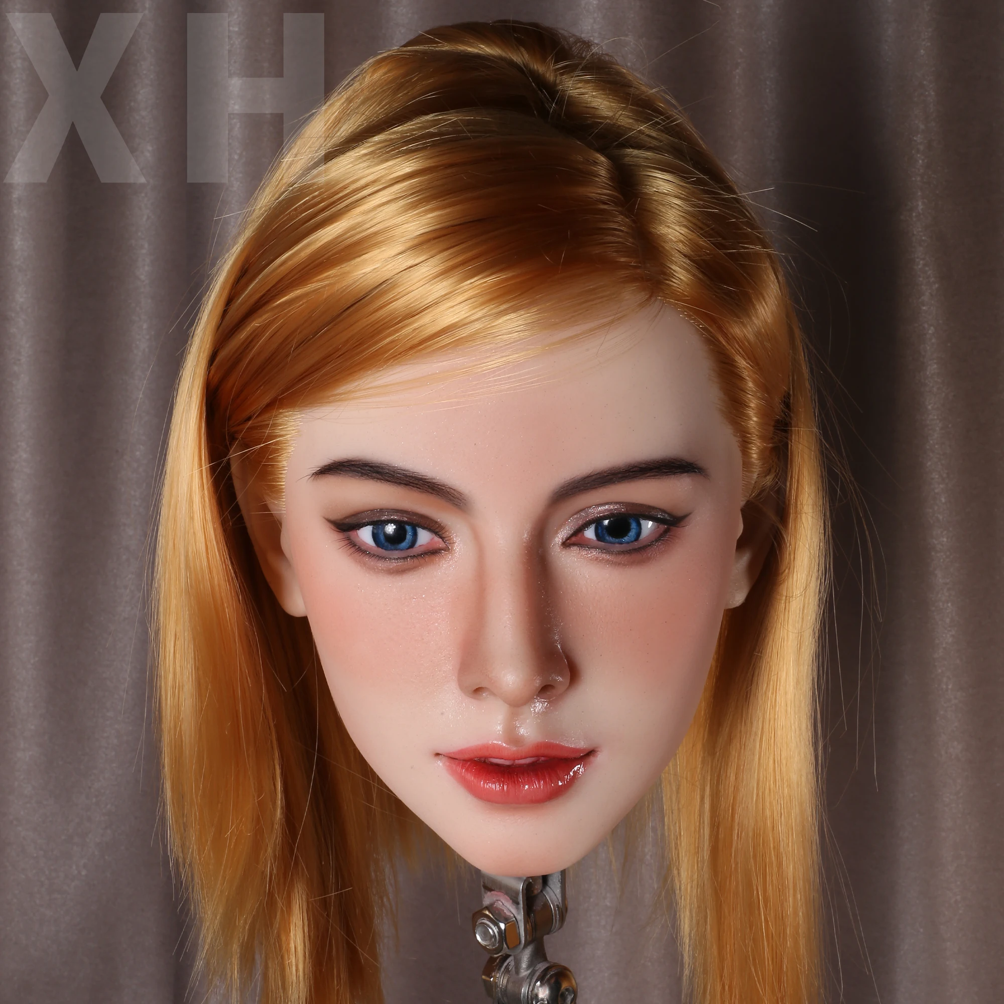 

Silicone material artificial hair transplant, real skin texture and fine facial features, built-in M16 screw interface