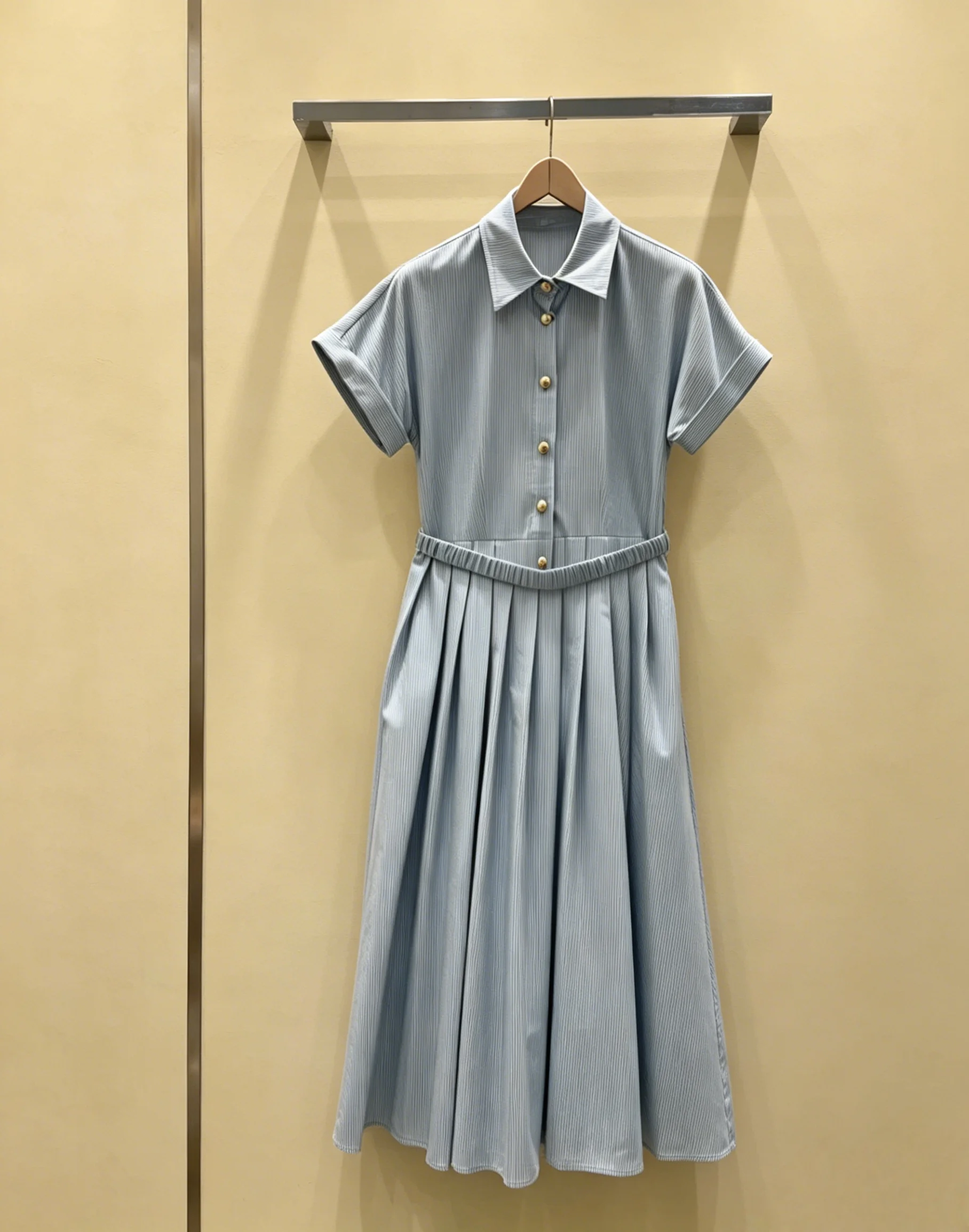 

2026 New Style Womens Blue Striped Dress Size M L Waist Fitted Premium Fashion Code 045