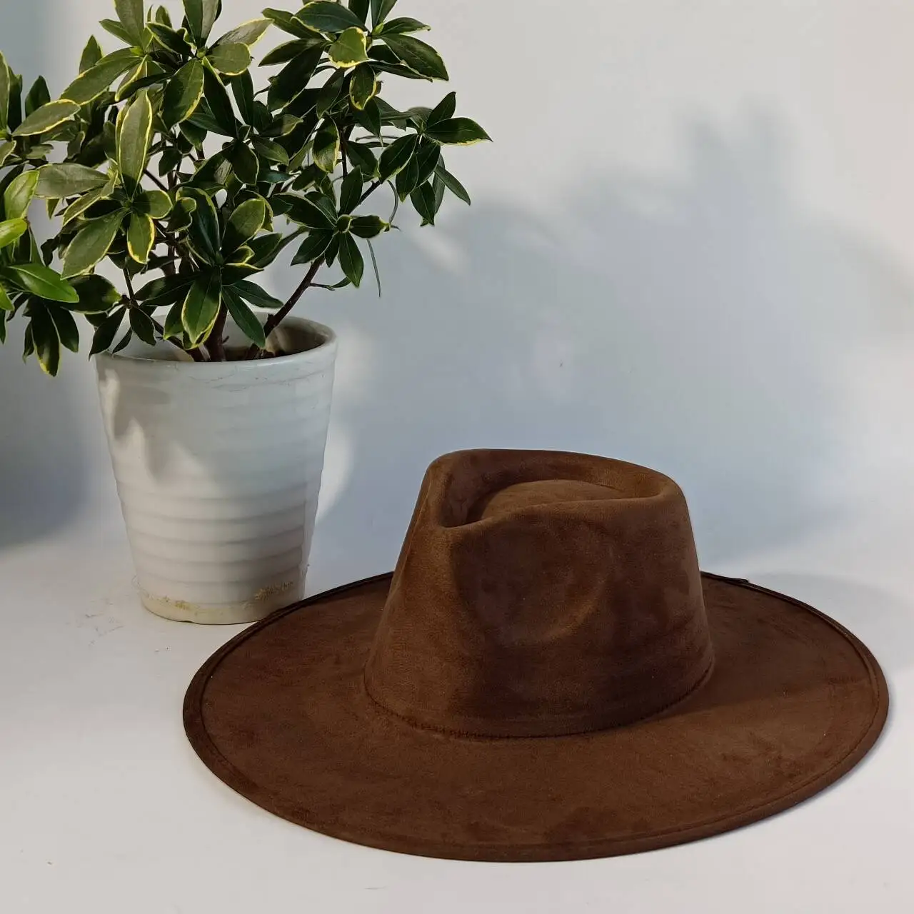 

Fedora hat, suede wide-brimmed hat Western cowboy hat jazz hat men's equestrian party hat wide-brimmed hatpillbox hat