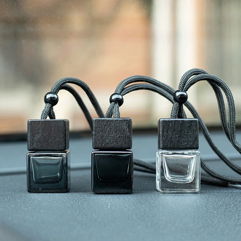 Gefärbte quadratische Kappe, schwarze Kappe, leere Flasche, Auto-Diffusor für ätherische Öle, Duft, Lufterfrischer, Duft, Parfümflasche, Ornament
