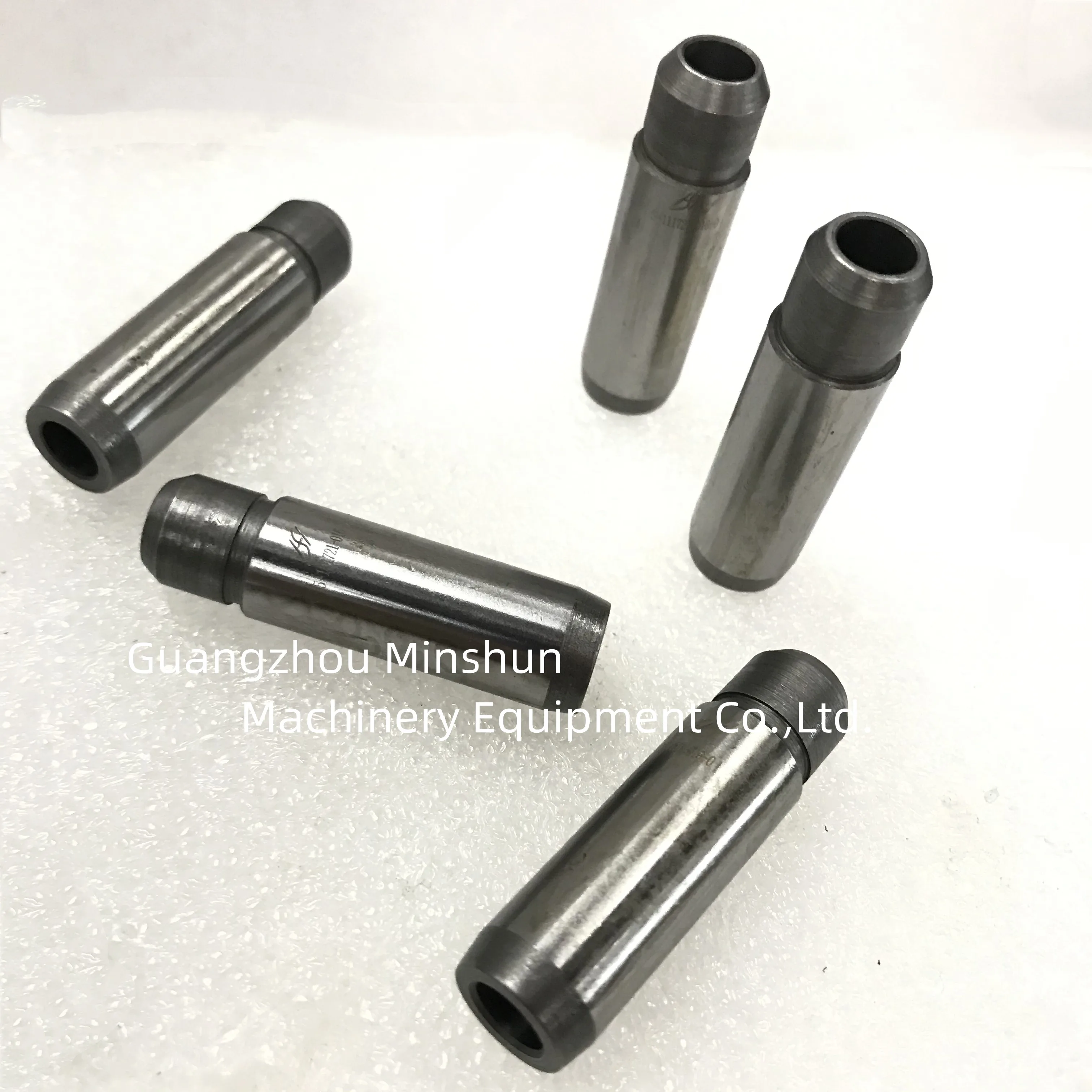 5-11721-016-0 1003104BBBX 4JB1 4JG1 4JA1 Engine Cylinder Head Intake Exhaust Valve Stem Guide for SH60 SK60 ZAX70 Excavators