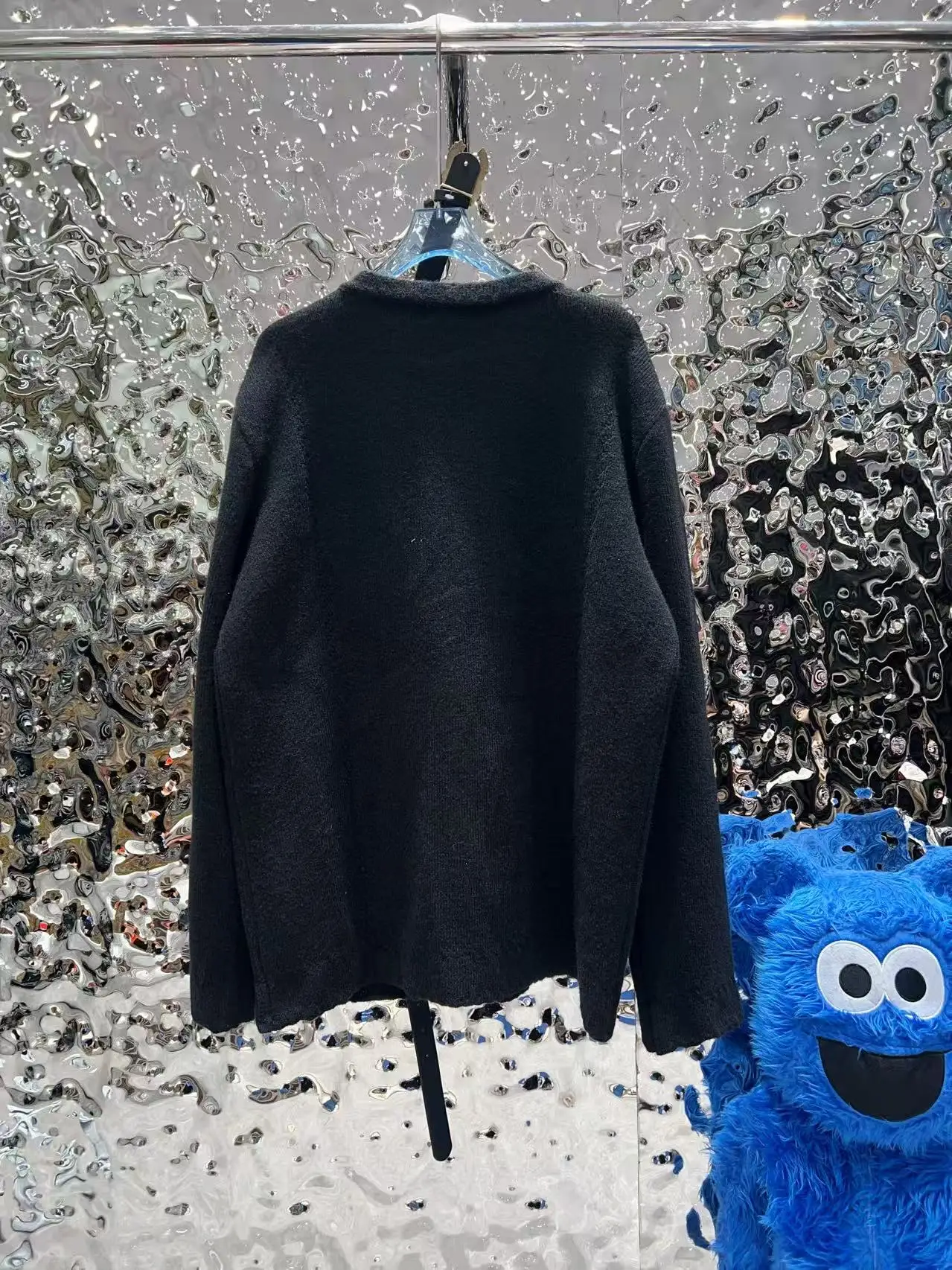 

Women's Crew-neck Knitted Stitched Leather Pocket Knit Sweater Coat For Winter 2025